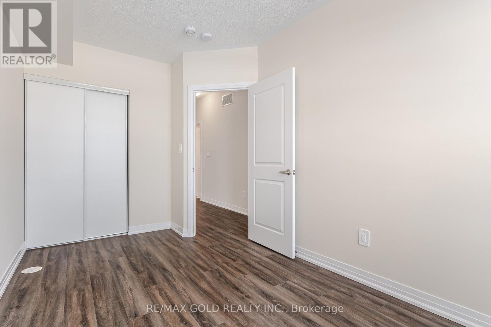 116 - 1581 Rose Way, Milton, Ontario  L9E 1N4 - Photo 31 - W12924124