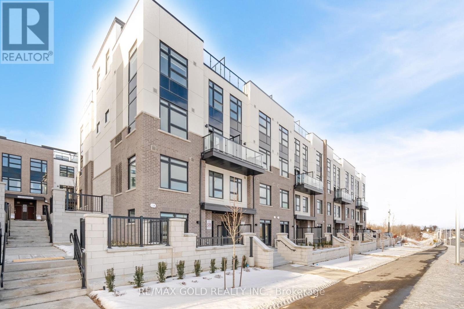 116 - 1581 Rose Way, Milton, Ontario  L9E 1N4 - Photo 42 - W12924124