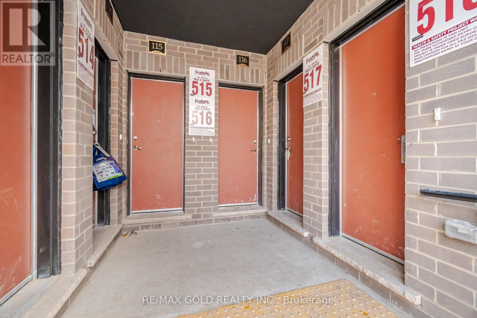 116 - 1581 Rose Way, Milton, Ontario  L9E 1N4 - Photo 5 - W12924124