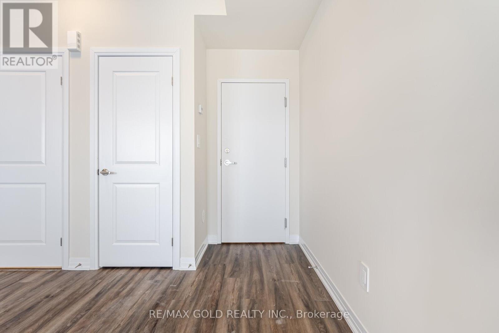 116 - 1581 Rose Way, Milton, Ontario  L9E 1N4 - Photo 7 - W12924124