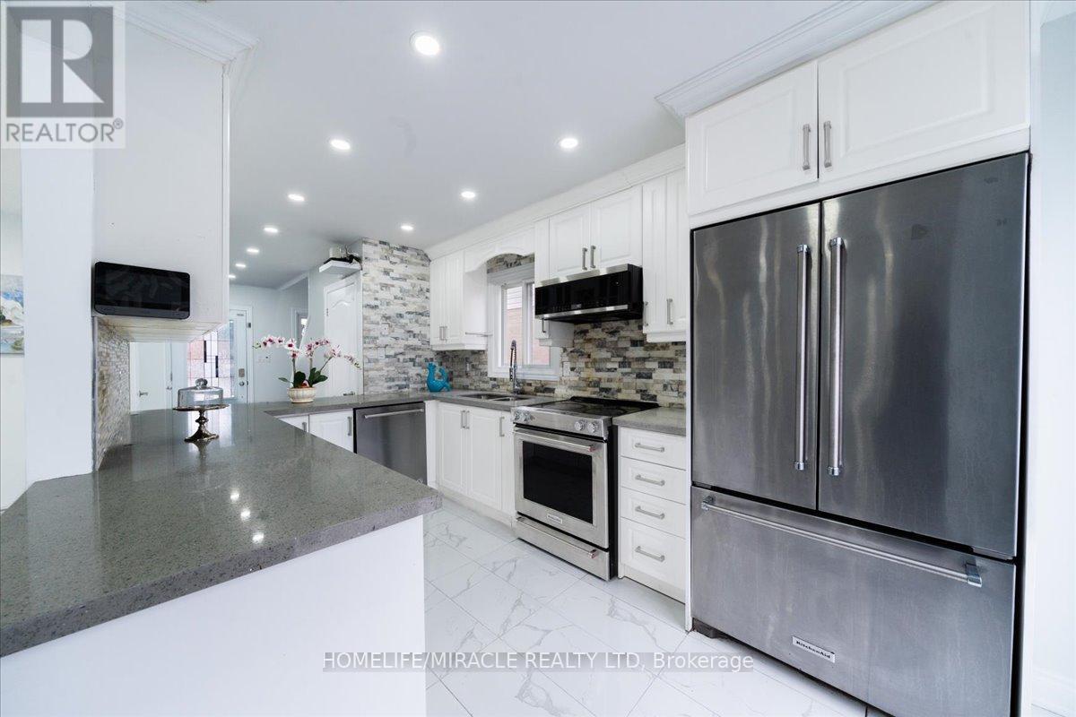 47 Martindale Crescent, Brampton, Ontario  L6X 2V7 - Photo 17 - W12924140