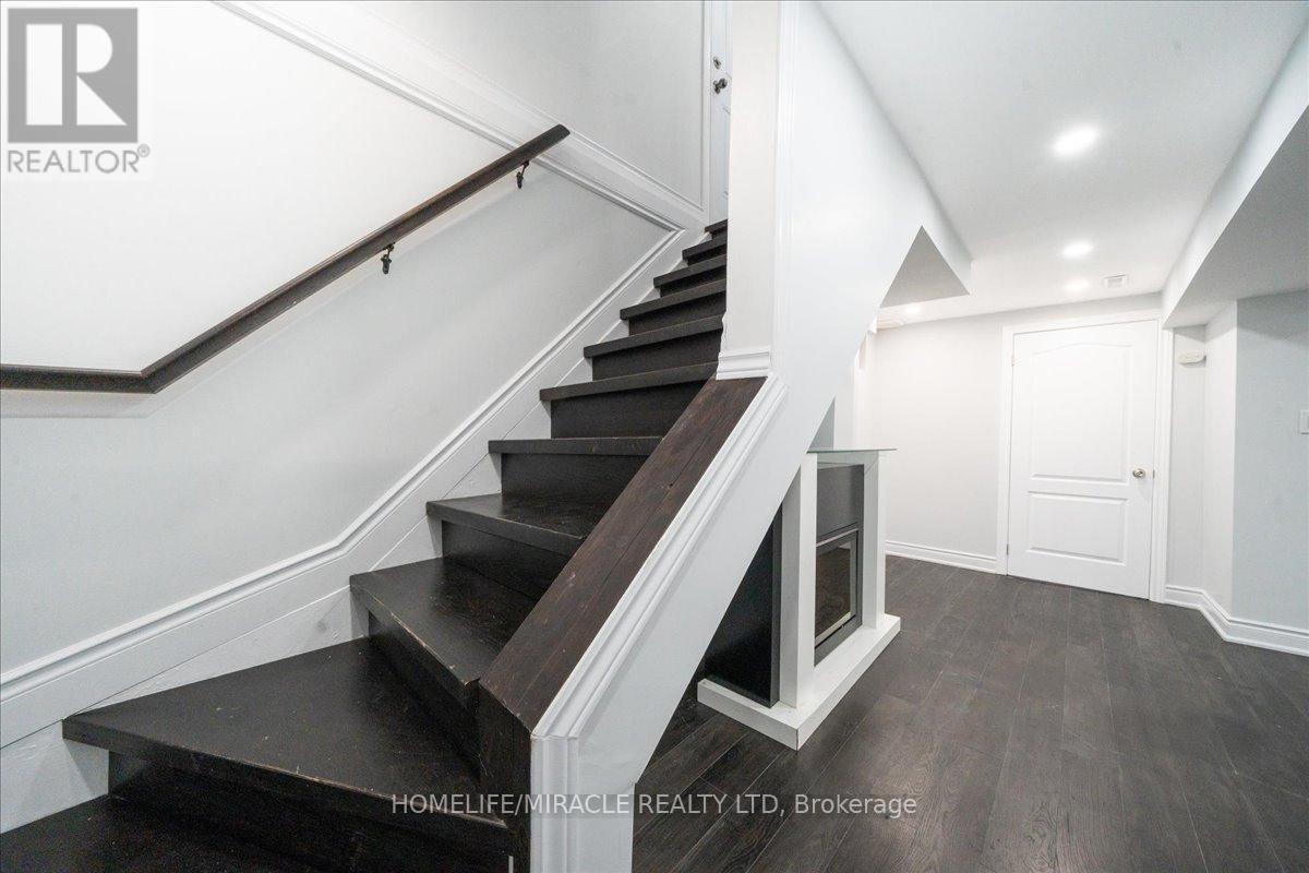 47 Martindale Crescent, Brampton, Ontario  L6X 2V7 - Photo 40 - W12924140