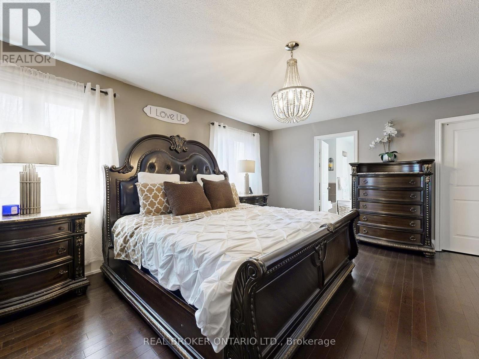 65 Paisley Green Avenue, Caledon, Ontario  L7C 3S1 - Photo 18 - W12924142