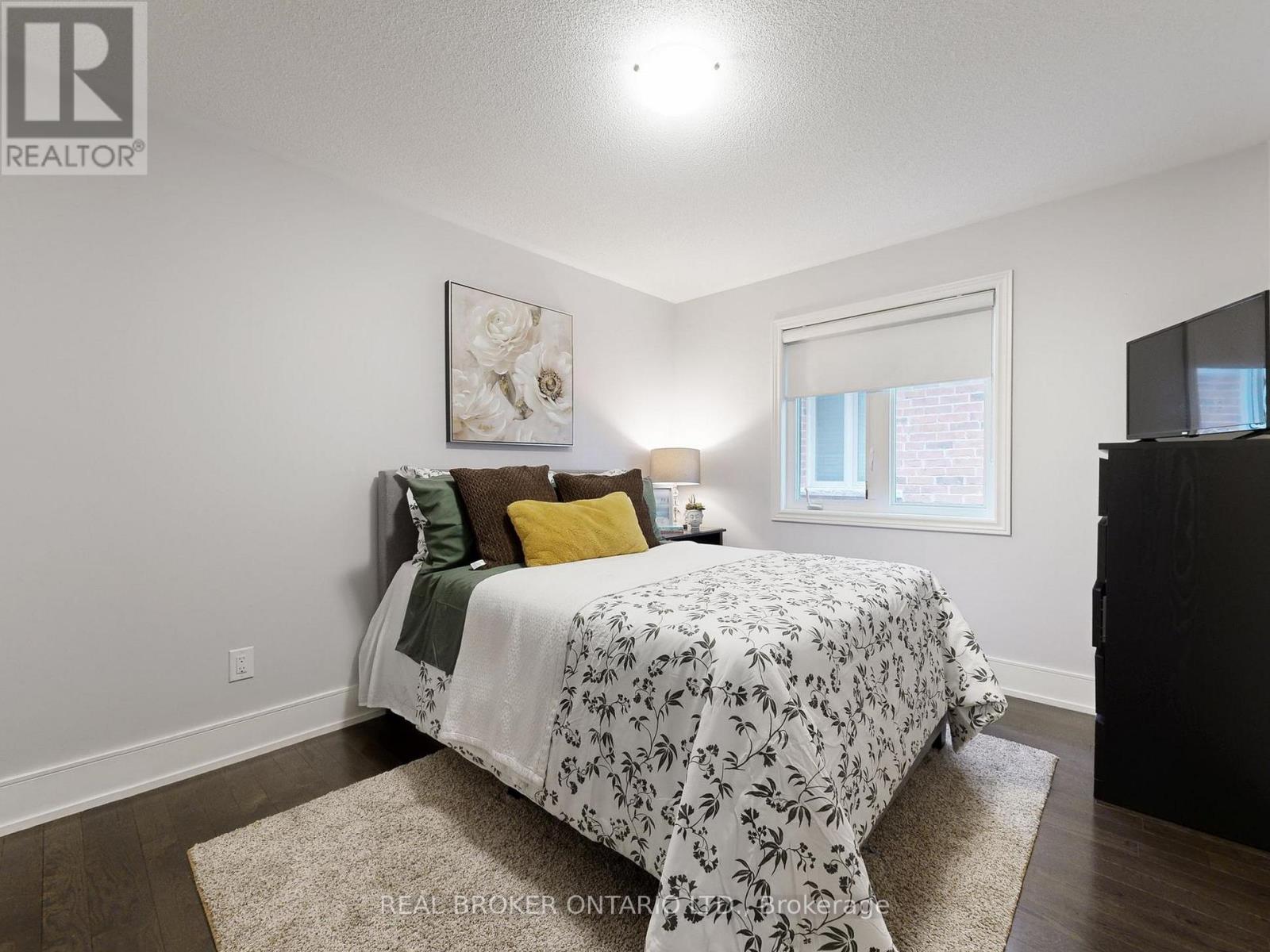 65 Paisley Green Avenue, Caledon, Ontario  L7C 3S1 - Photo 24 - W12924142