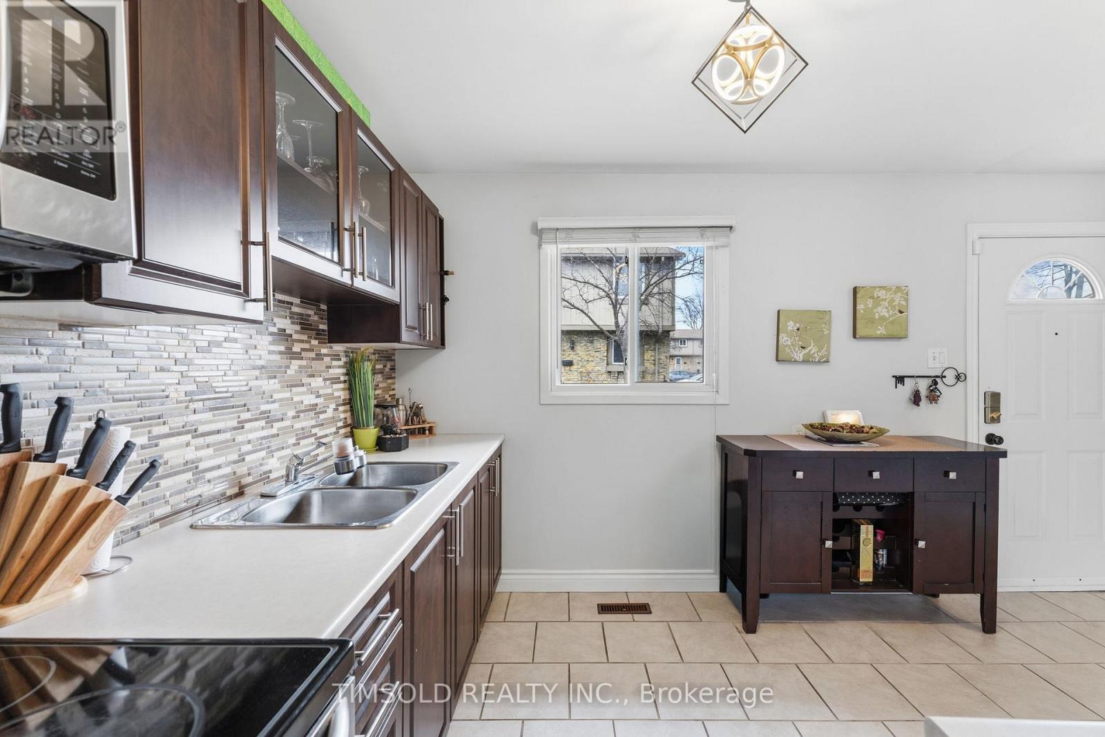 29 - 57 Hansen Road N, Brampton, Ontario  L6V 3C6 - Photo 10 - W12924166