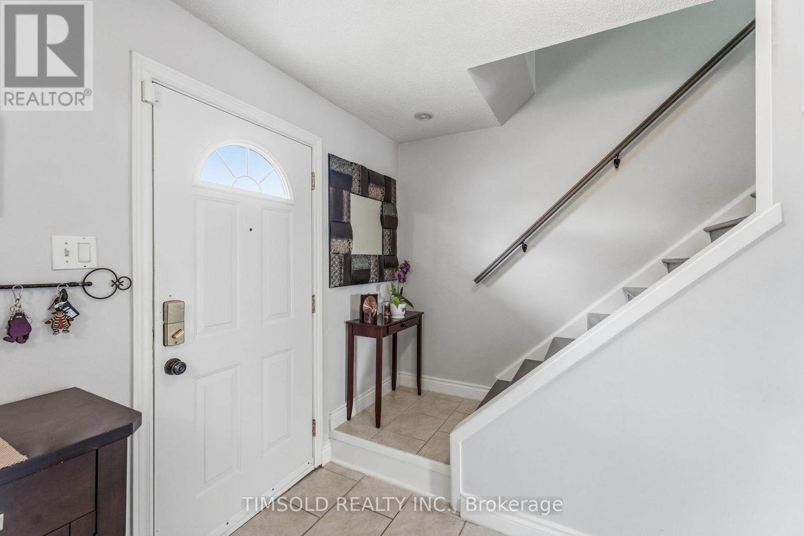 29 - 57 Hansen Road N, Brampton, Ontario  L6V 3C6 - Photo 5 - W12924166