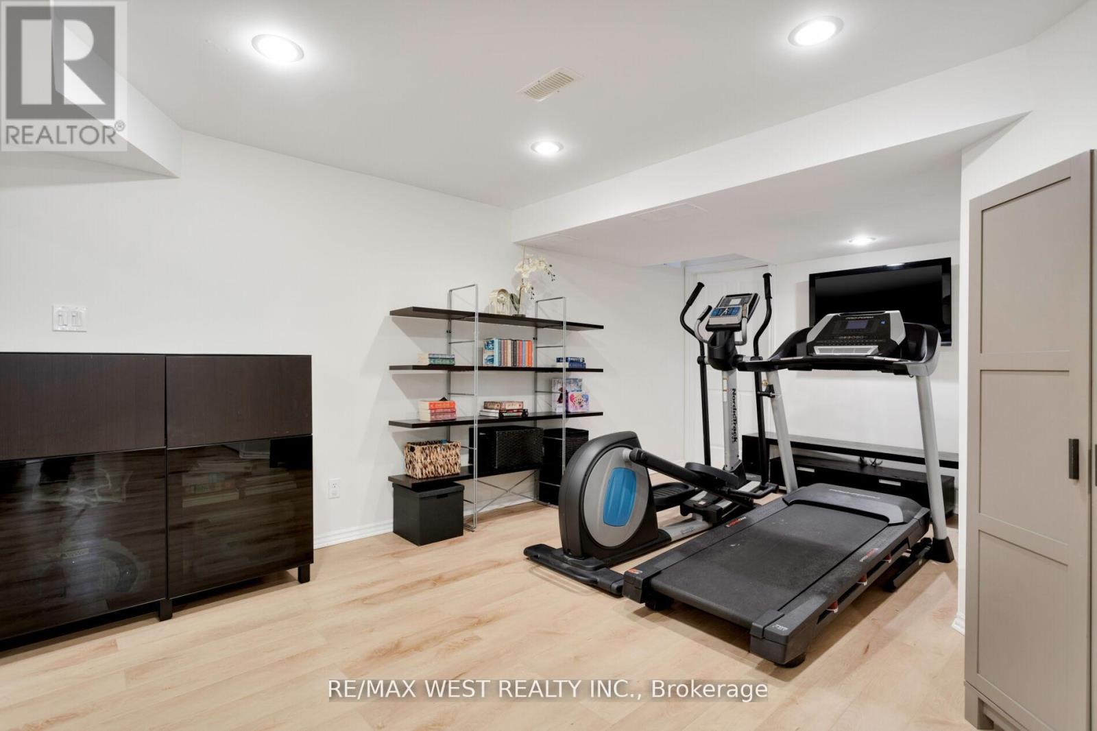 2240 Osprey Lane, Oakville, Ontario  L6M 3Z8 - Photo 47 - W12924176