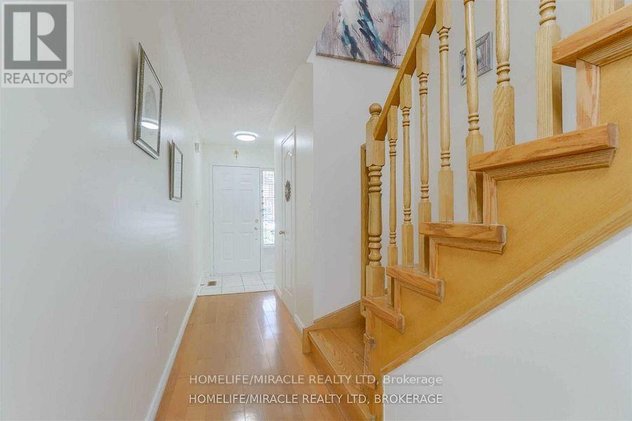 Upper - 60 Studebaker Trail, Brampton, Ontario  L7A 3A5 - Photo 33 - W12924282