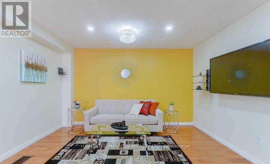 Upper - 60 Studebaker Trail, Brampton, Ontario  L7A 3A5 - Photo 34 - W12924282