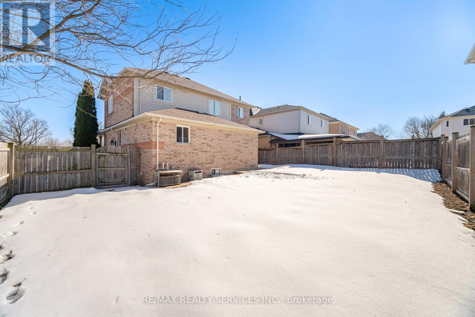 28 Gold Park Place, Brampton, Ontario  L7A 2E2 - Photo 49 - W12924284