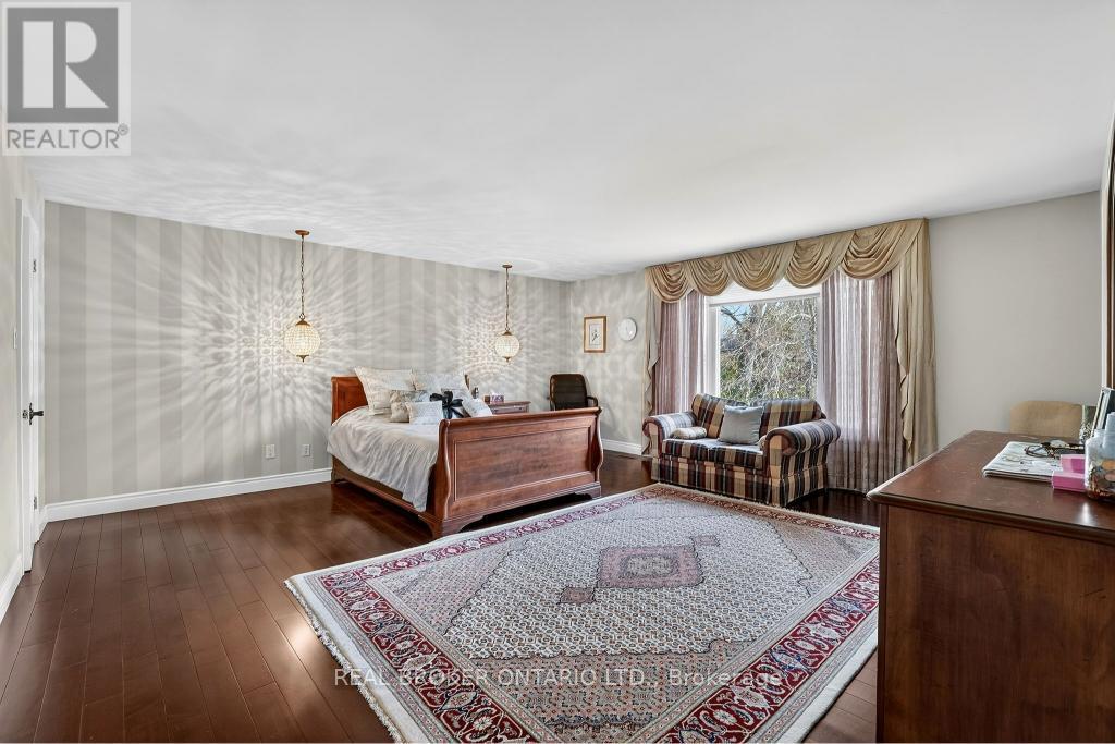 2145 Oneida Crescent, Mississauga, Ontario  L5C 1V7 - Photo 29 - W12924292