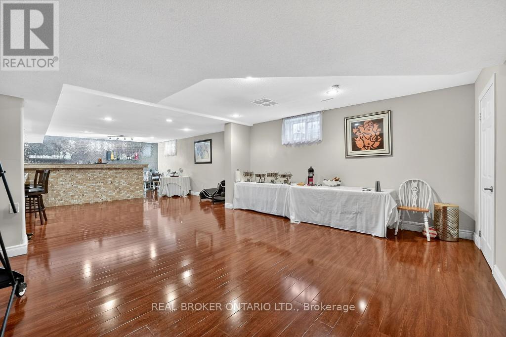 2145 Oneida Crescent, Mississauga, Ontario  L5C 1V7 - Photo 40 - W12924292