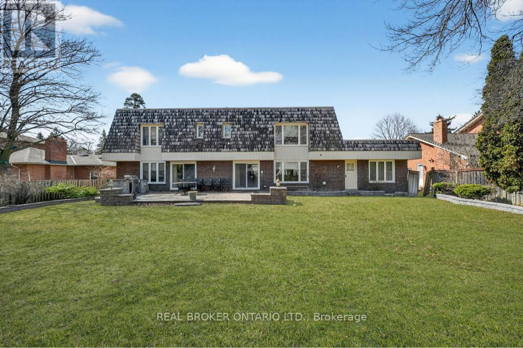 2145 Oneida Crescent, Mississauga, Ontario  L5C 1V7 - Photo 45 - W12924292