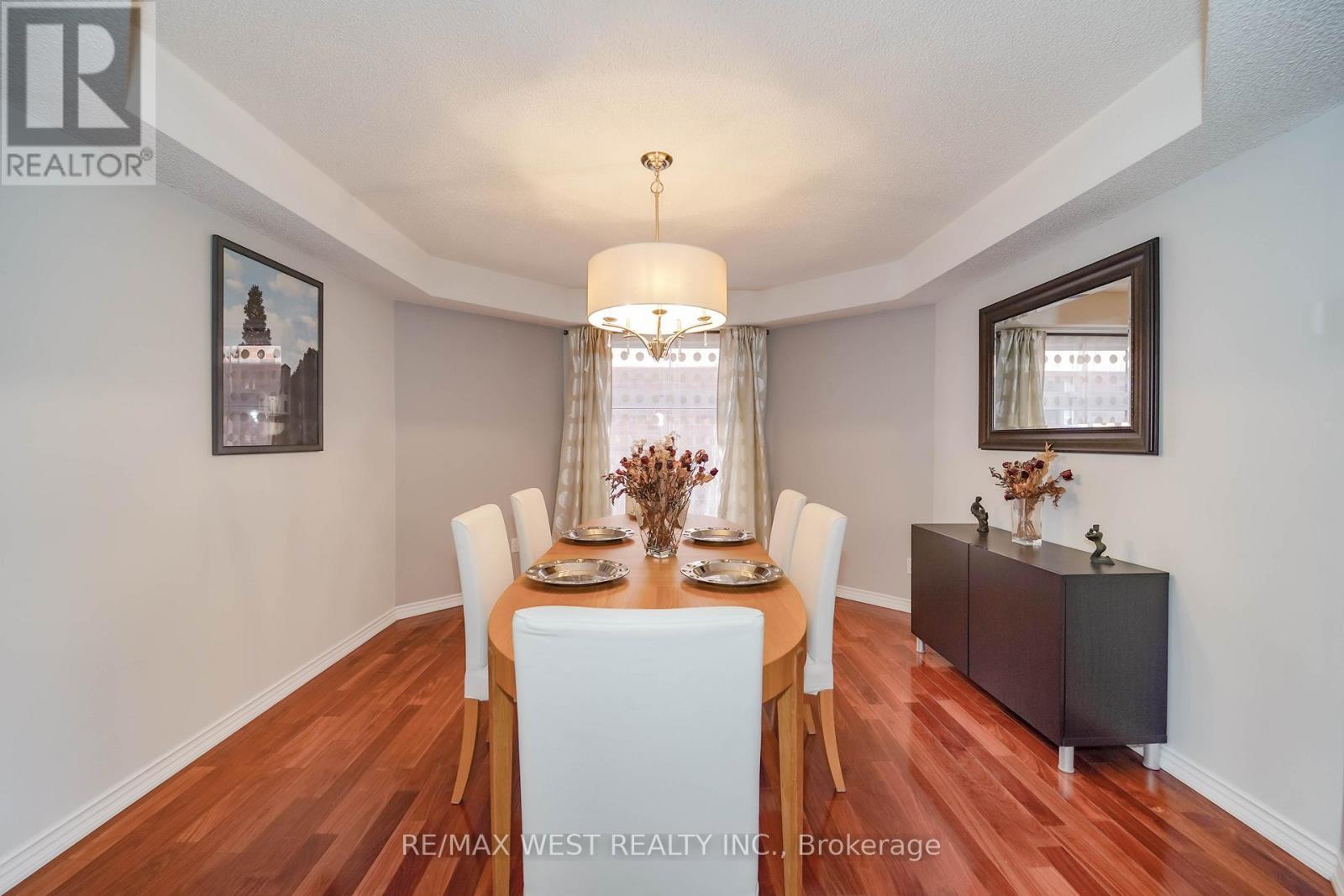 1155 Giles Gate, Oakville, Ontario  L6M 2S3 - Photo 5 - W12924348