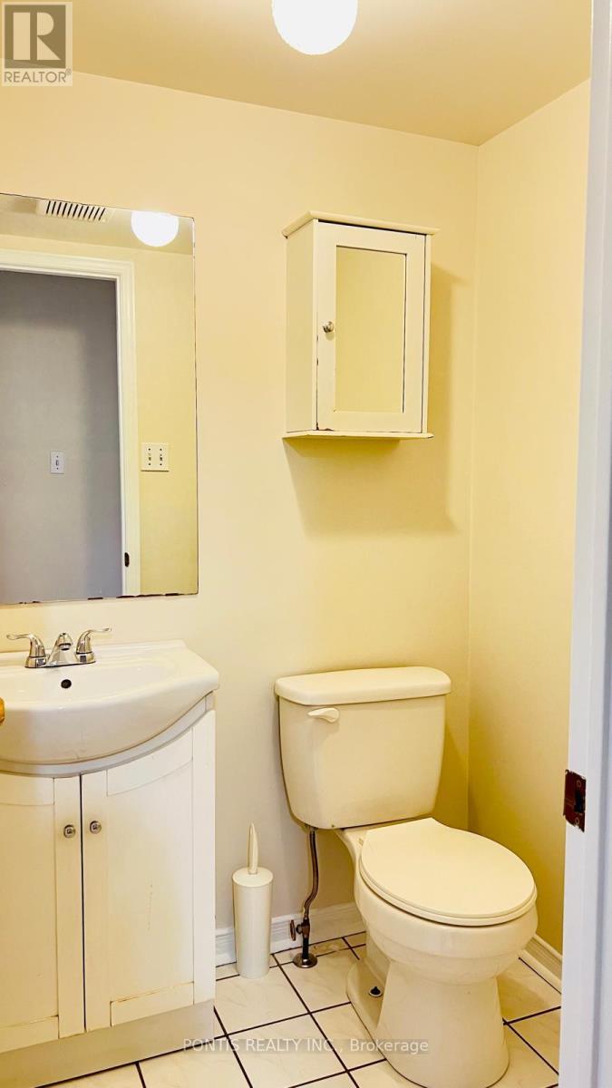 33 Clover Bloom Road, Brampton, Ontario  L6R 1S2 - Photo 10 - W12924382