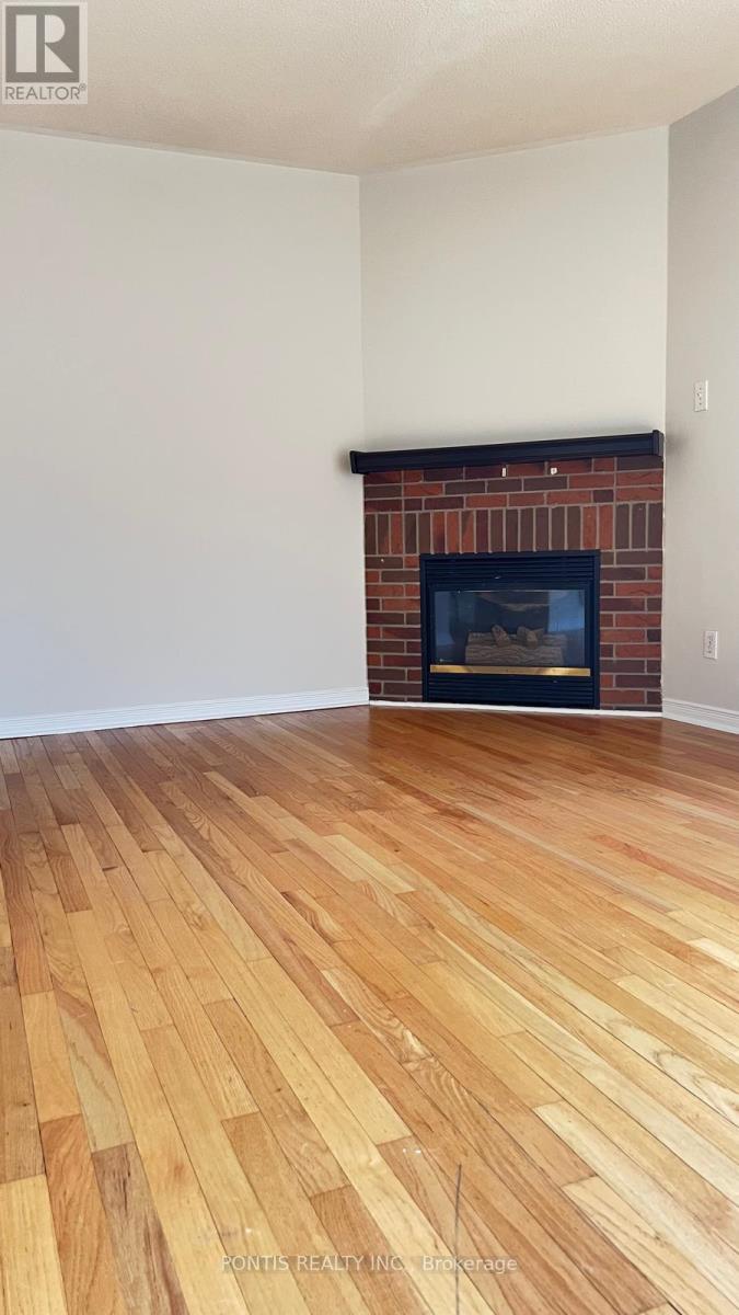 33 Clover Bloom Road, Brampton, Ontario  L6R 1S2 - Photo 7 - W12924382