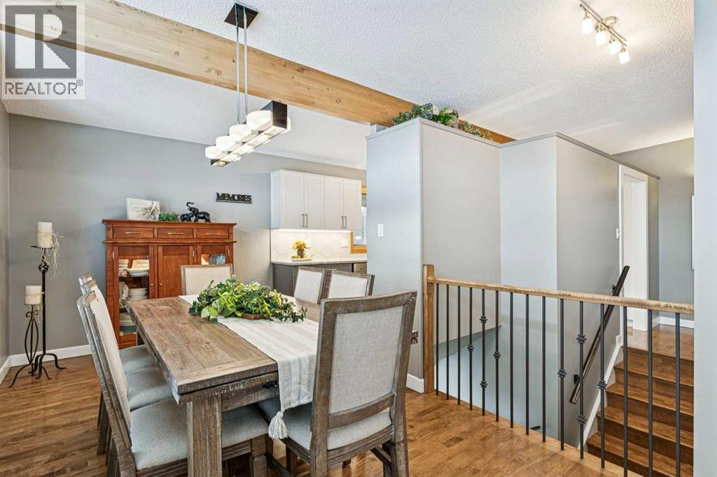 8 Vardana Place Nw, Calgary, Alberta  T3A 0C5 - Photo 13 - A2280305