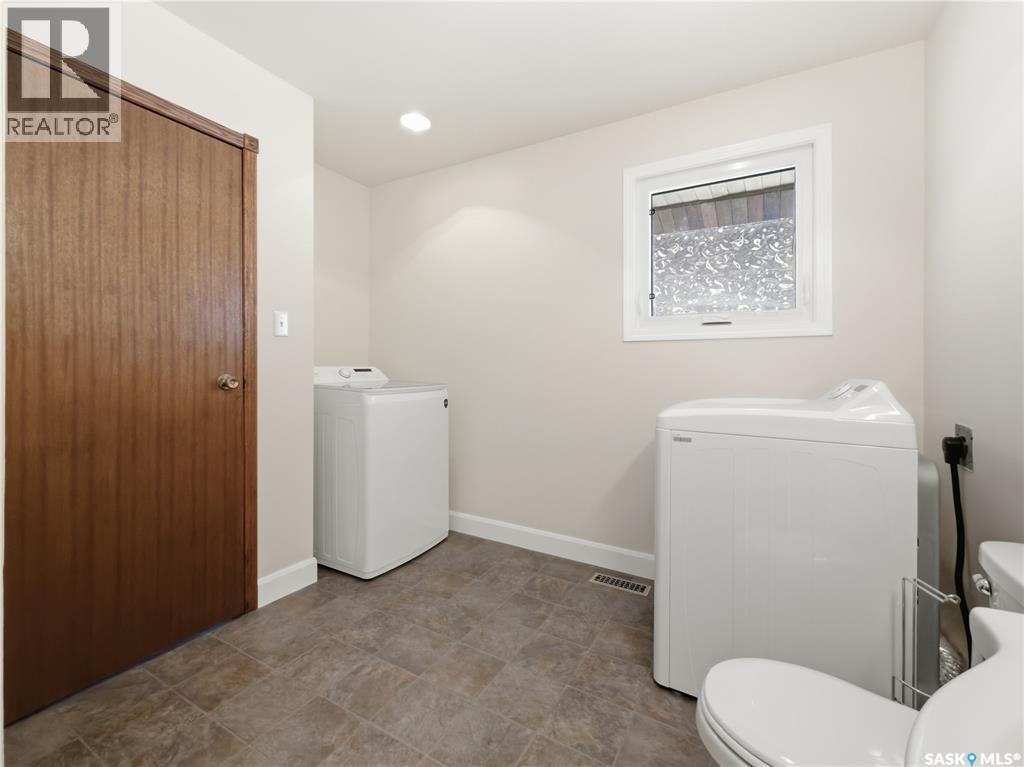 82 Burton Street, Grand Coulee, Saskatchewan  S4M 0A3 - Photo 15 - SK031368