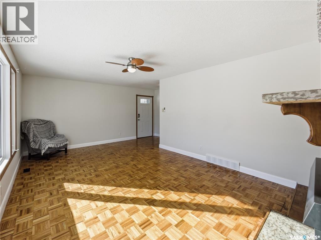 82 Burton Street, Grand Coulee, Saskatchewan  S4M 0A3 - Photo 19 - SK031368