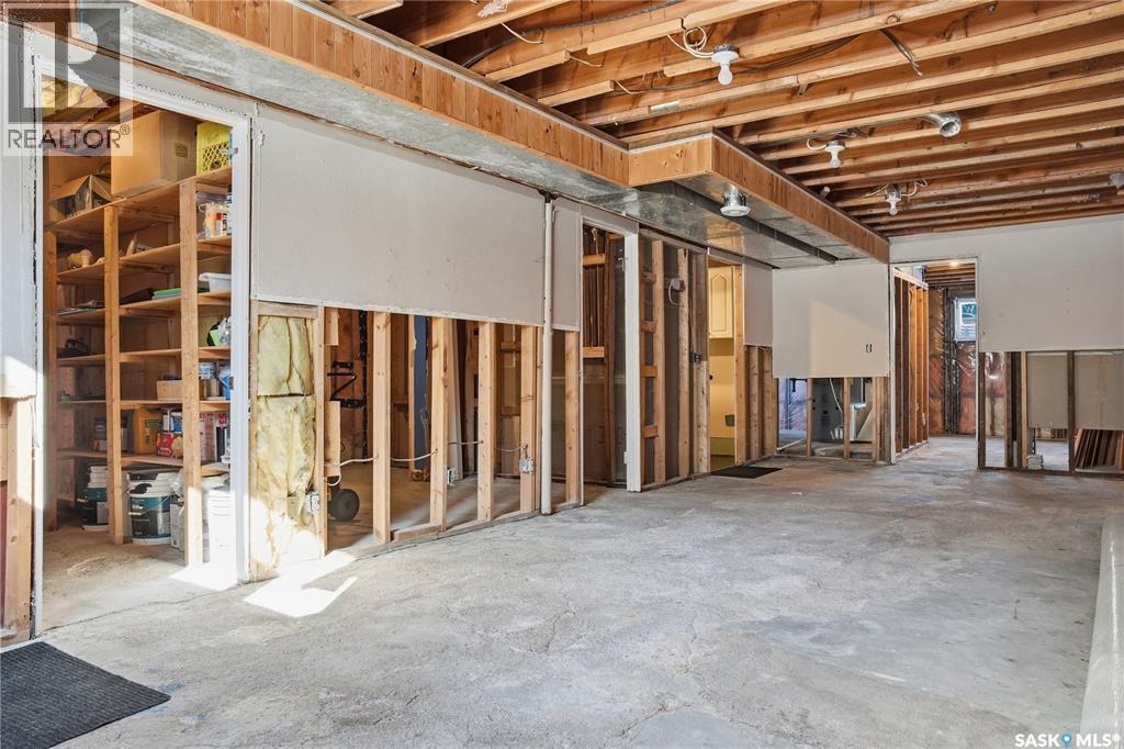 82 Burton Street, Grand Coulee, Saskatchewan  S4M 0A3 - Photo 32 - SK031368