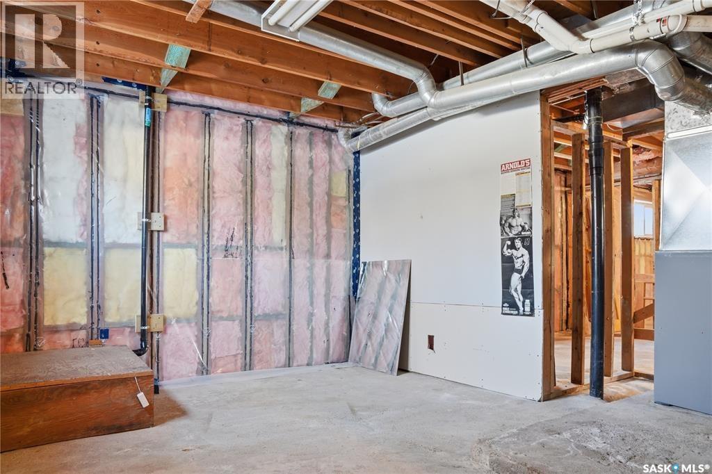 82 Burton Street, Grand Coulee, Saskatchewan  S4M 0A3 - Photo 41 - SK031368