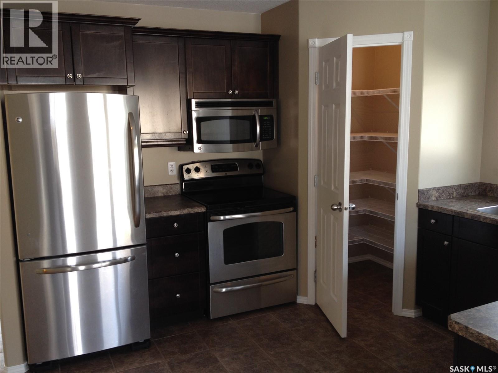 1610 5th Avenue N, Regina, Saskatchewan  S4R 0R5 - Photo 5 - SK031331