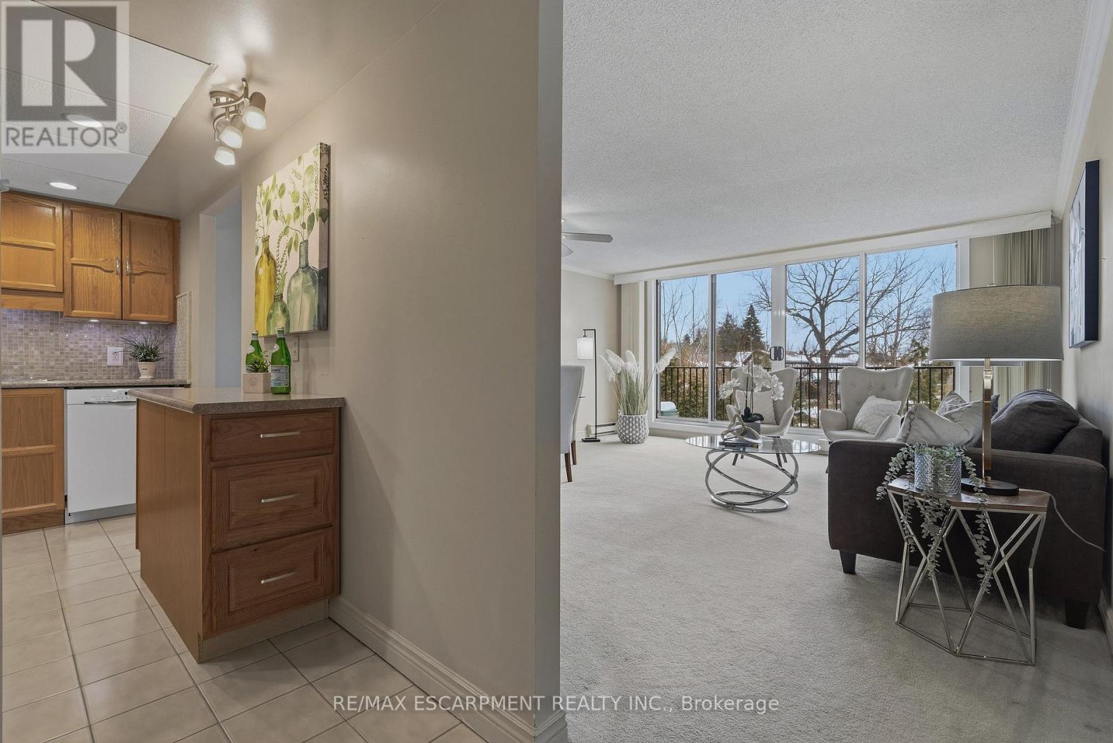 306 - 150 Wilson Street W, Hamilton, Ontario  L8R 1E2 - Photo 5 - X12789234