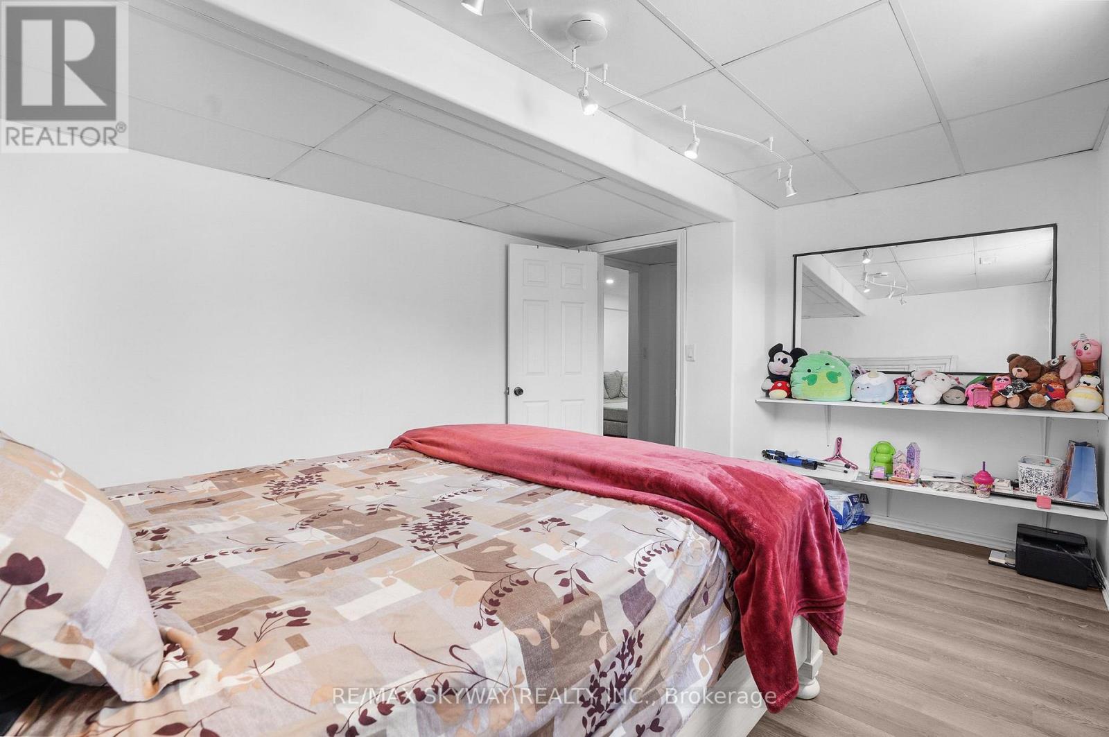 8 Bradley Lane, Brantford, Ontario  N3T 6R5 - Photo 14 - X12924076