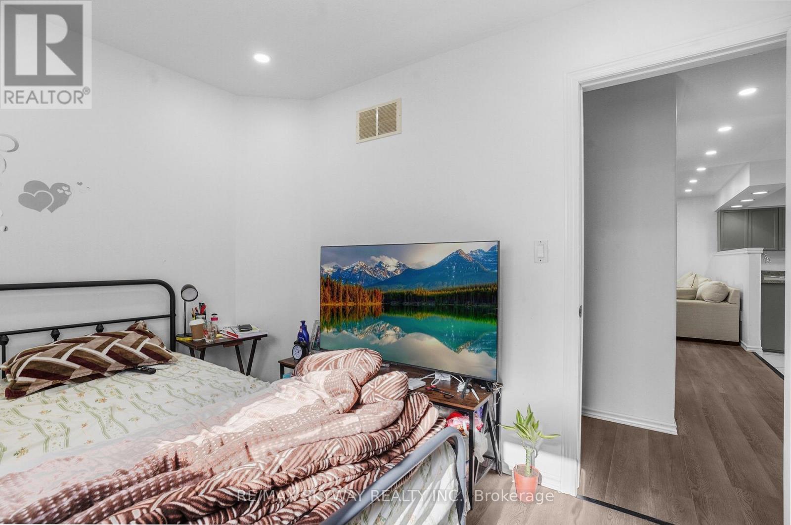 8 Bradley Lane, Brantford, Ontario  N3T 6R5 - Photo 24 - X12924076