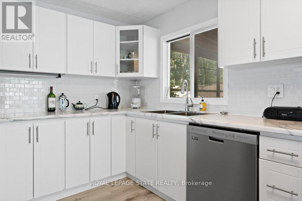 2592 Lakeshore Road, Haldimand, Ontario  N1A 2W8 - Photo 16 - X12924130