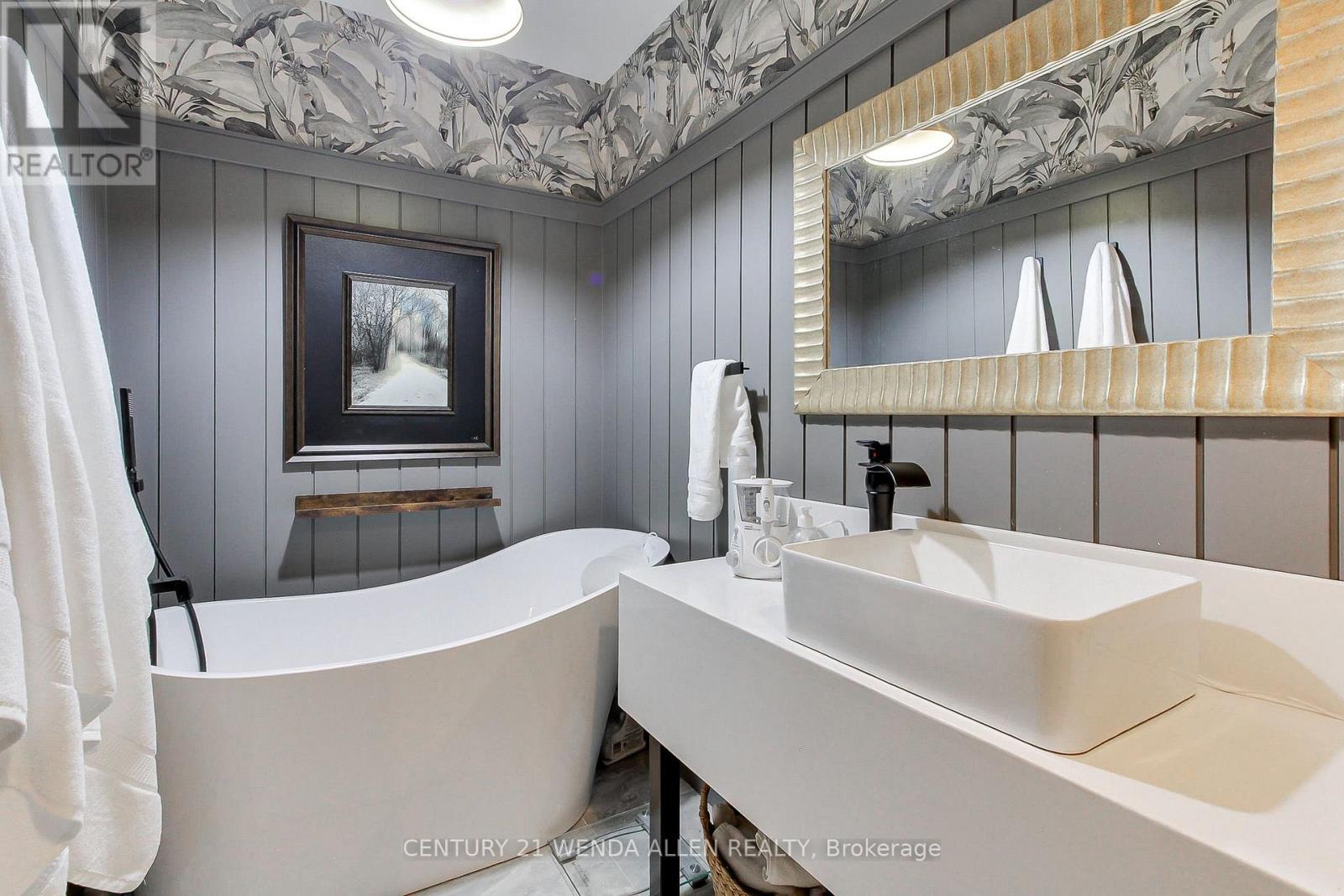 24 Maple Grove Road, Kawartha Lakes, Ontario  K9V 4R6 - Photo 19 - X12924146