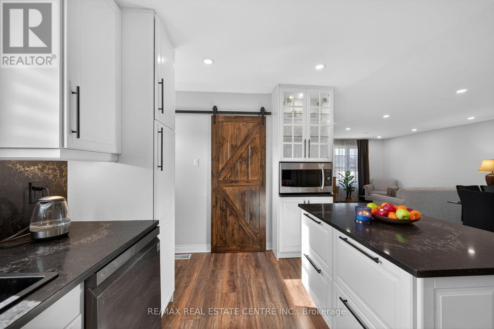 36 Longview Court, Hamilton, Ontario  L0R 1W0 - Photo 16 - X12924196