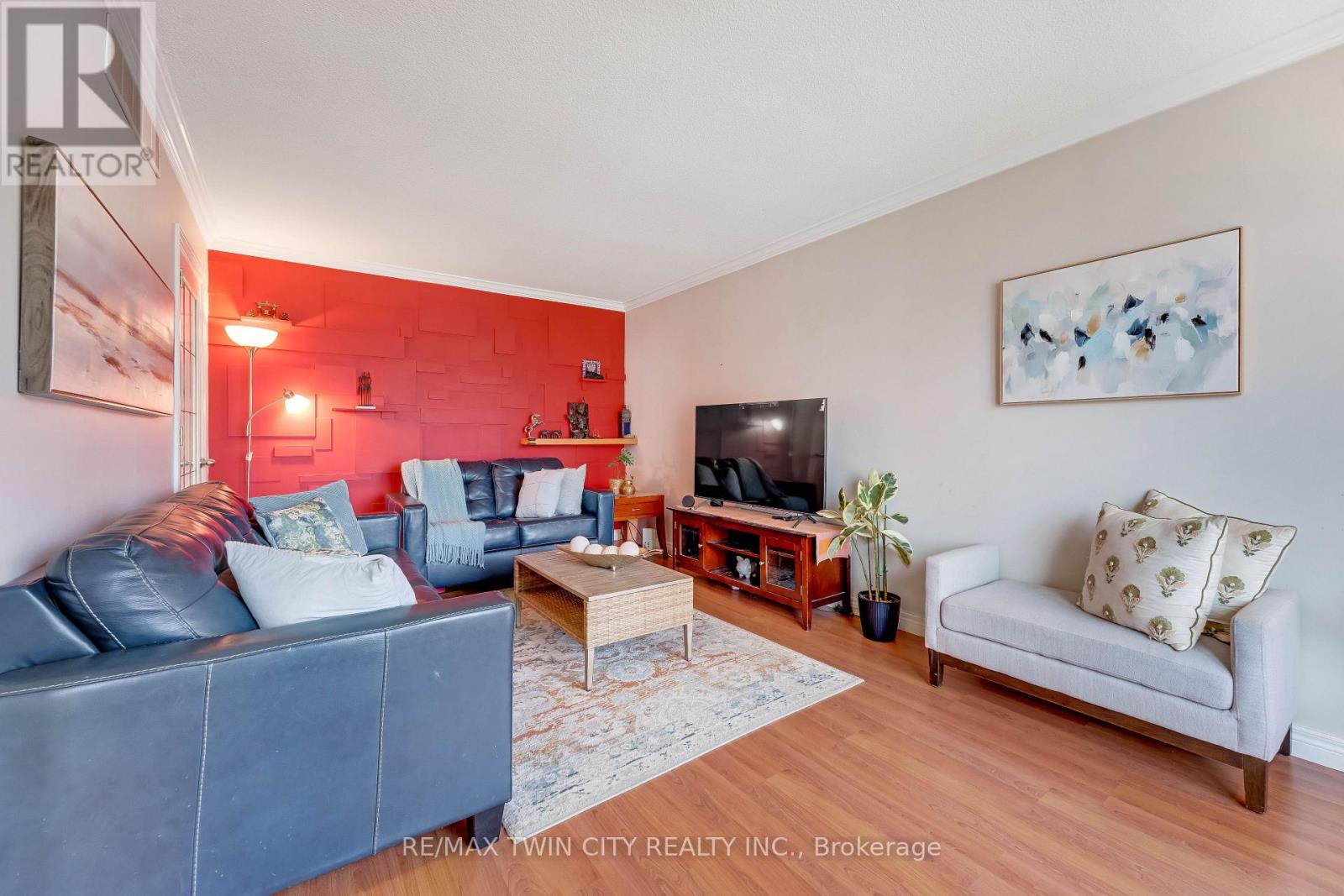 72 St Jerome Crescent, Kitchener, Ontario  N2C 2L2 - Photo 10 - X12924202