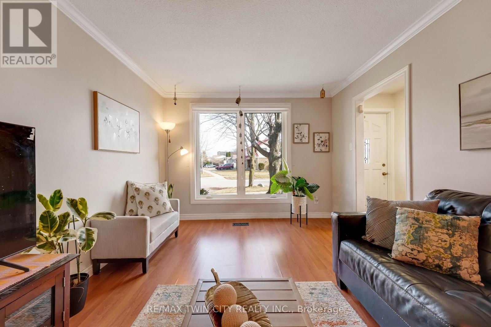 72 St Jerome Crescent, Kitchener, Ontario  N2C 2L2 - Photo 12 - X12924202