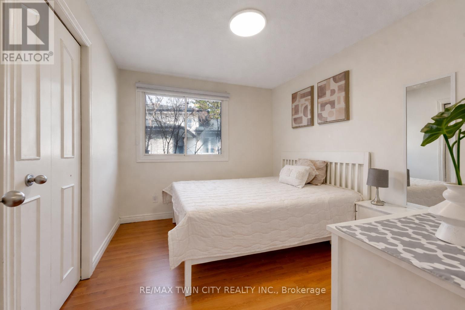 72 St Jerome Crescent, Kitchener, Ontario  N2C 2L2 - Photo 19 - X12924202