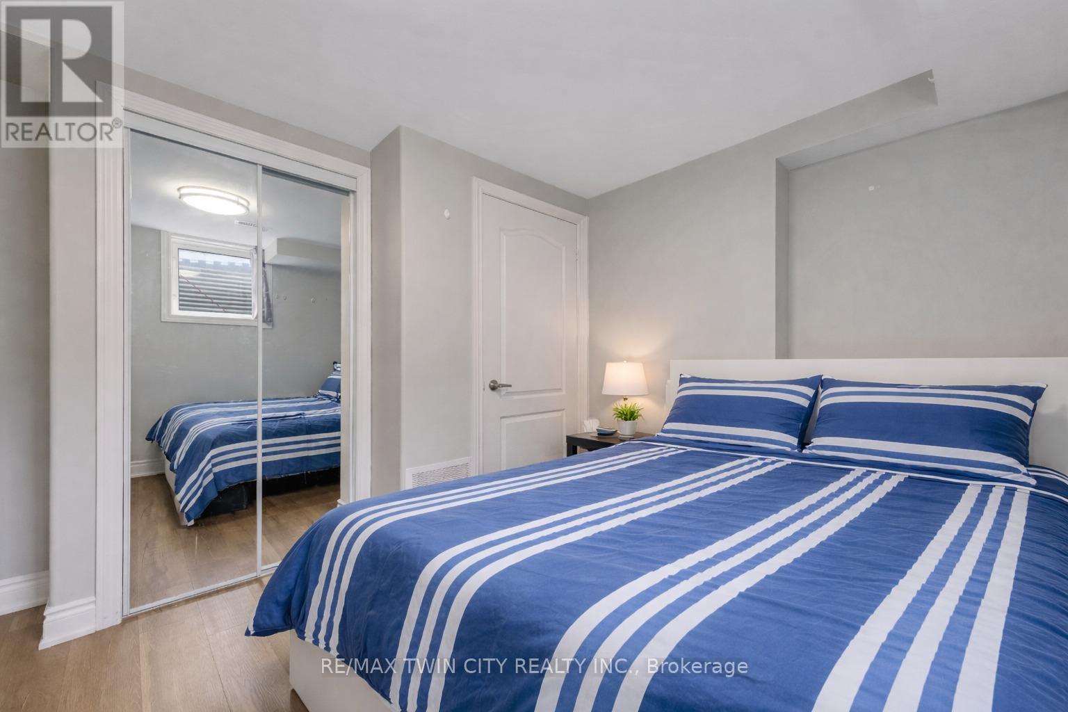 72 St Jerome Crescent, Kitchener, Ontario  N2C 2L2 - Photo 37 - X12924202