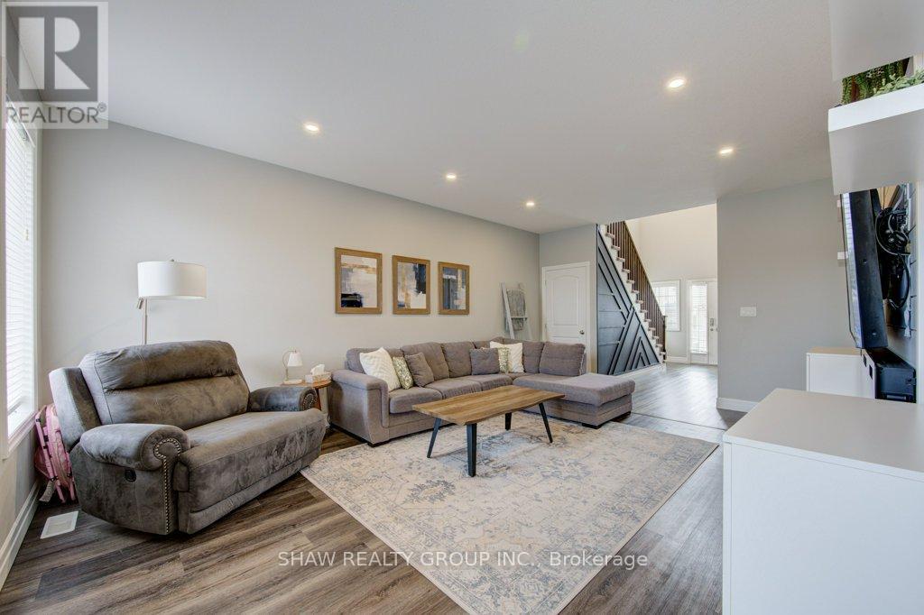 117 Halliday Drive, East Zorra-Tavistock, Ontario  N0B 2R0 - Photo 11 - X12924294