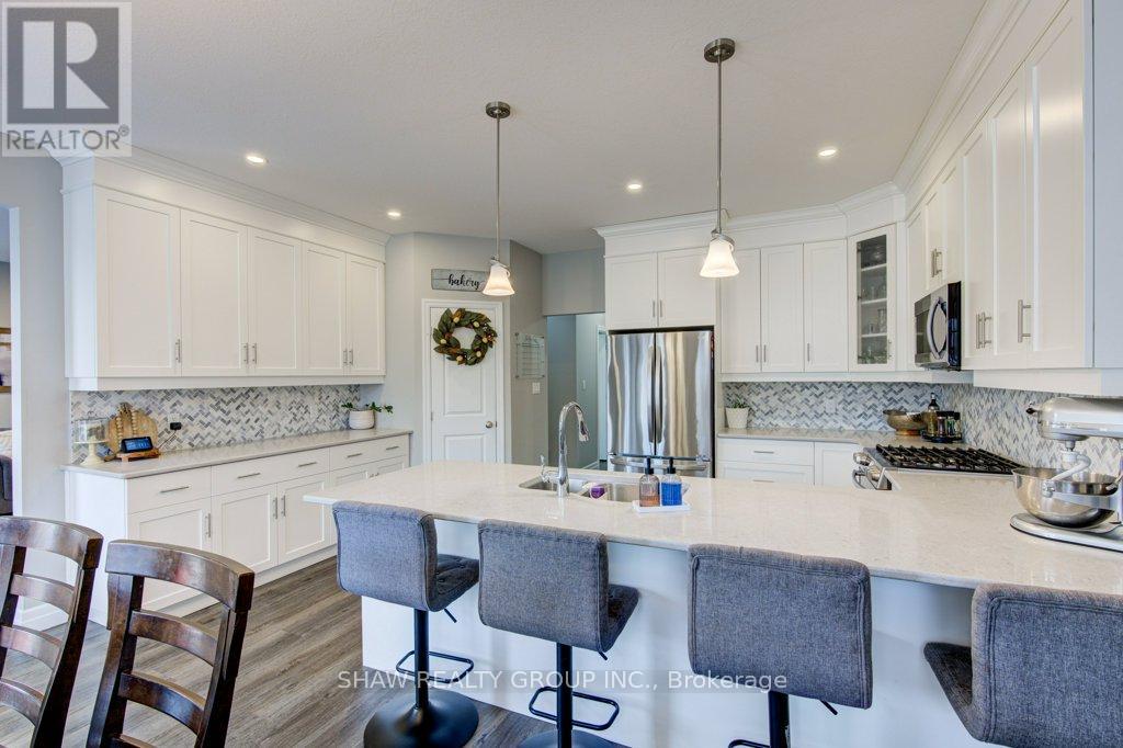 117 Halliday Drive, East Zorra-Tavistock, Ontario  N0B 2R0 - Photo 16 - X12924294