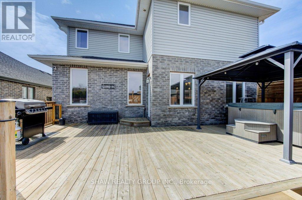 117 Halliday Drive, East Zorra-Tavistock, Ontario  N0B 2R0 - Photo 34 - X12924294