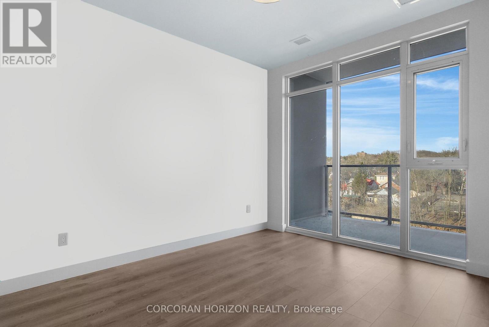 710 - 15 Glebe Street, Cambridge, Ontario  N1S 0C3 - Photo 10 - X12924314