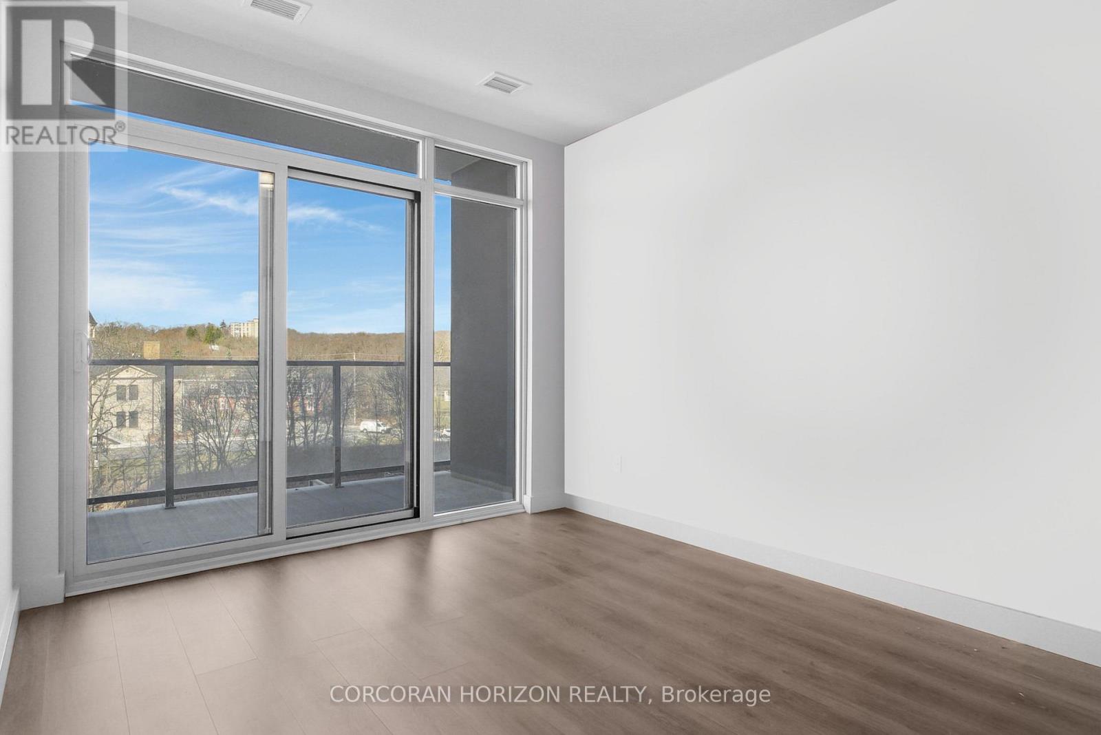 710 - 15 Glebe Street, Cambridge, Ontario  N1S 0C3 - Photo 12 - X12924314