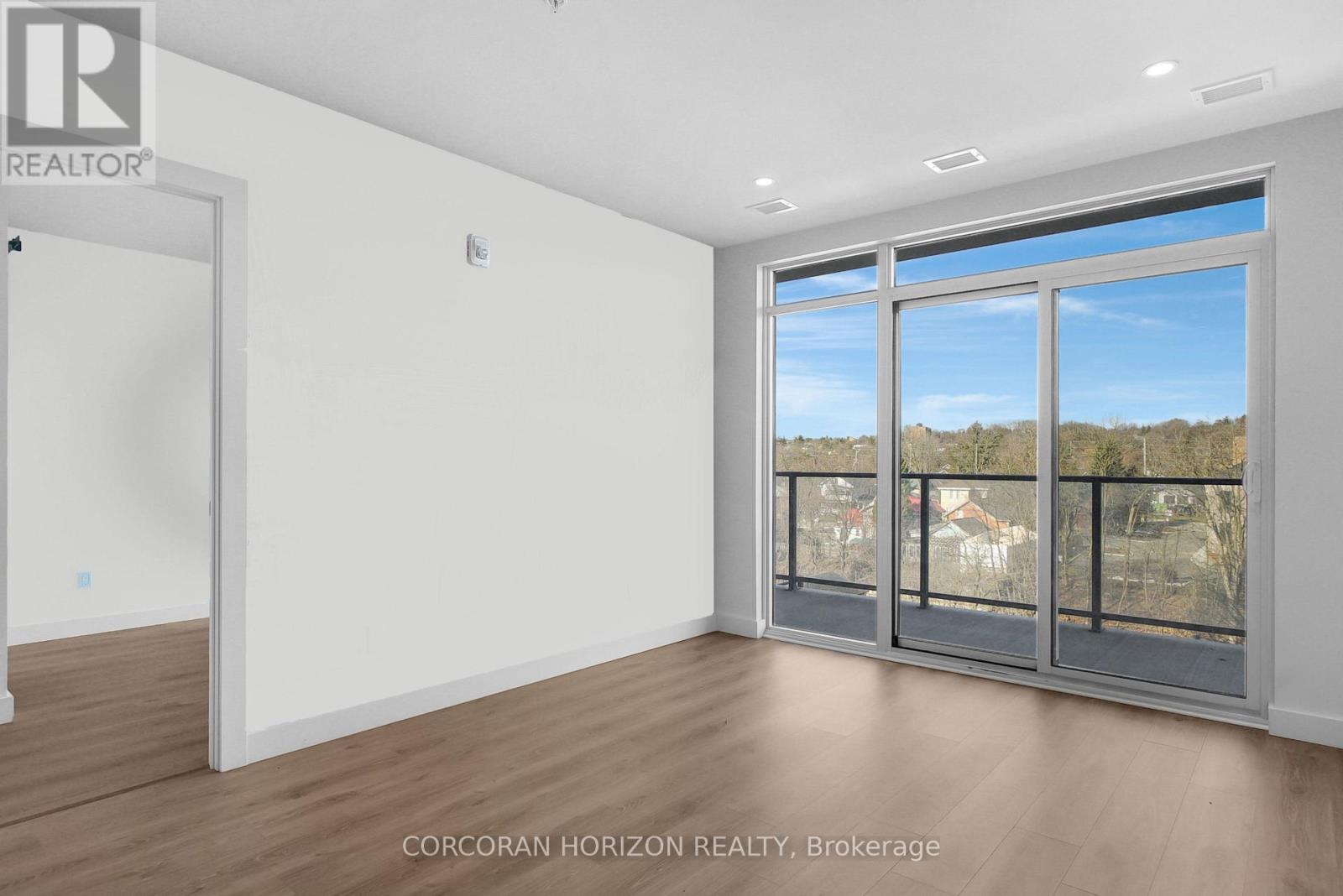 710 - 15 Glebe Street, Cambridge, Ontario  N1S 0C3 - Photo 9 - X12924314