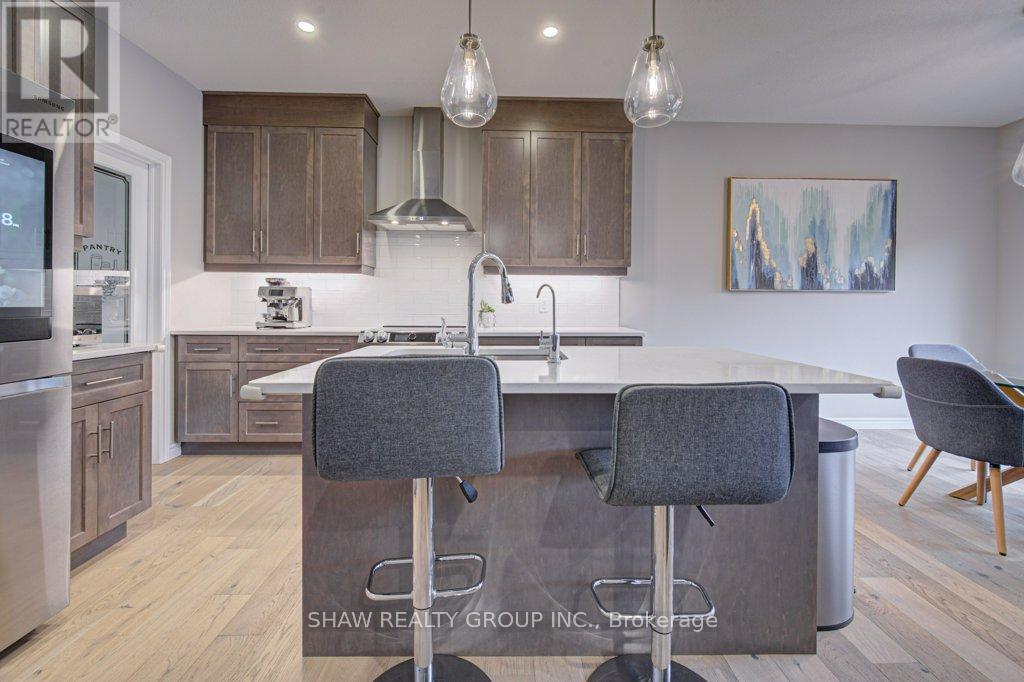 15 Matheson Crescent, East Zorra-Tavistock, Ontario  N0J 1M0 - Photo 15 - X12924338