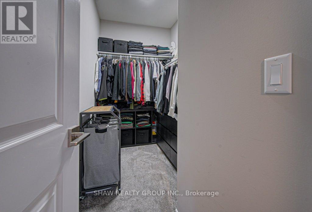 15 Matheson Crescent, East Zorra-Tavistock, Ontario  N0J 1M0 - Photo 29 - X12924338