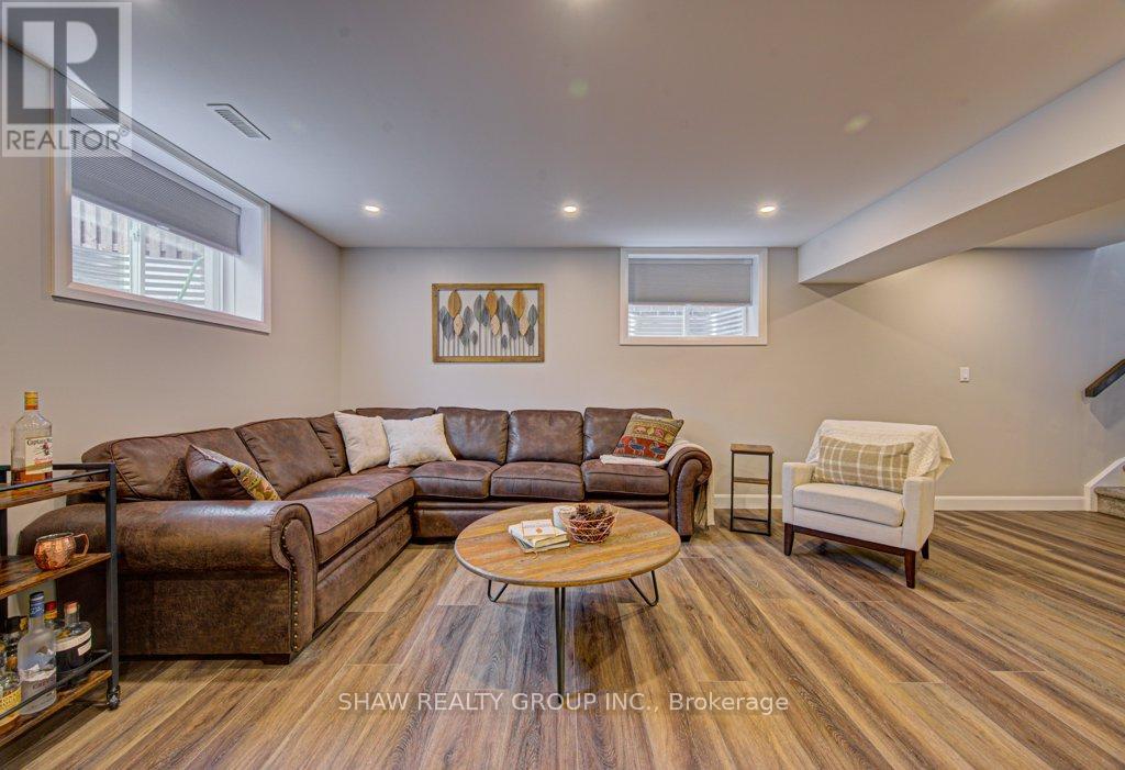 15 Matheson Crescent, East Zorra-Tavistock, Ontario  N0J 1M0 - Photo 33 - X12924338