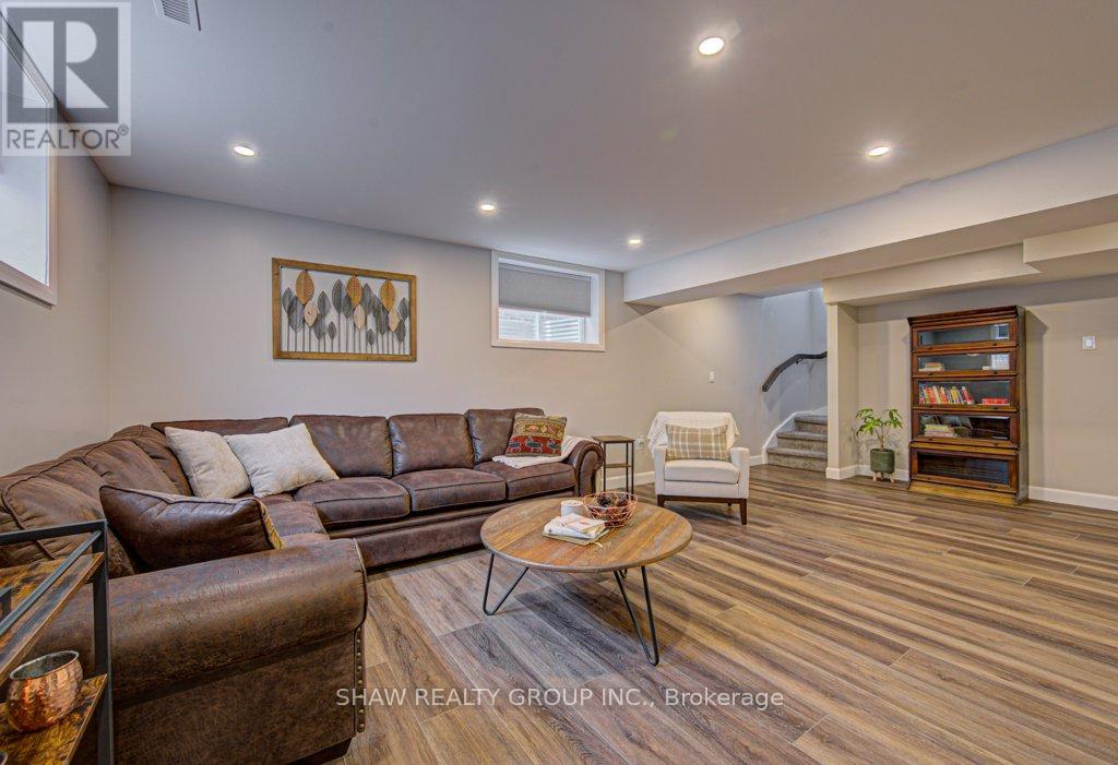 15 Matheson Crescent, East Zorra-Tavistock, Ontario  N0J 1M0 - Photo 34 - X12924338