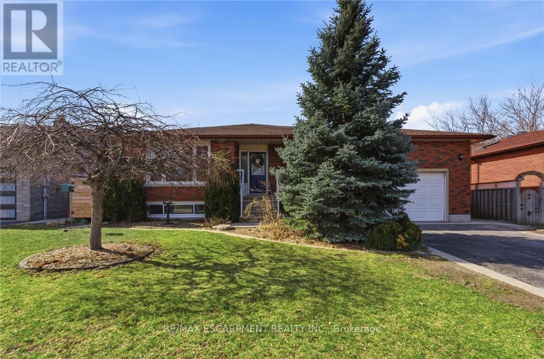 21 MARGARET AVENUE, Grimsby, Ontario