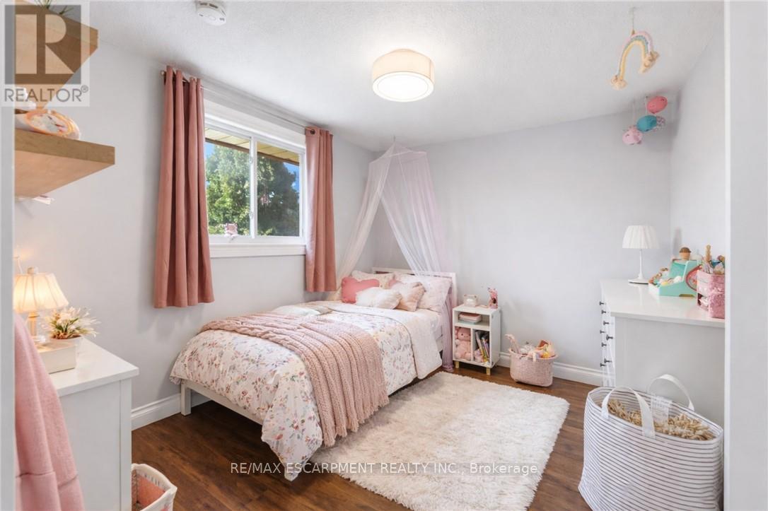 21 Margaret Avenue, Grimsby, Ontario  L3M 4P2 - Photo 13 - X12924384