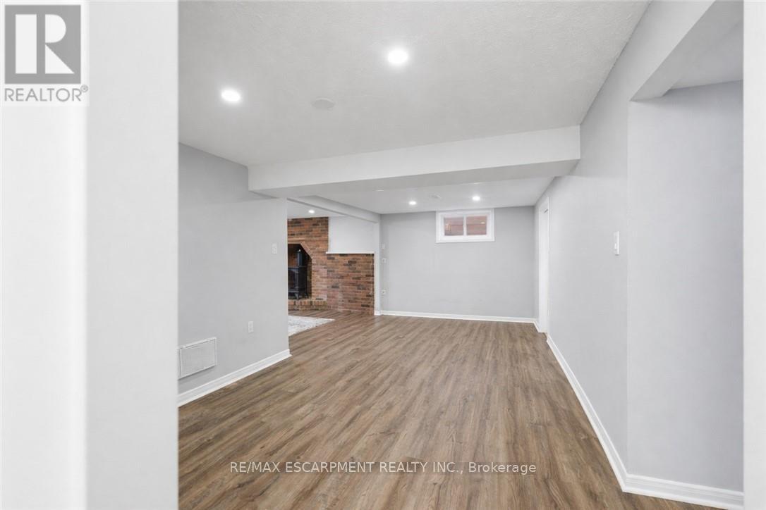 21 Margaret Avenue, Grimsby, Ontario  L3M 4P2 - Photo 16 - X12924384