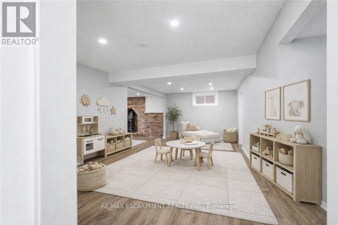 21 Margaret Avenue, Grimsby, Ontario  L3M 4P2 - Photo 17 - X12924384